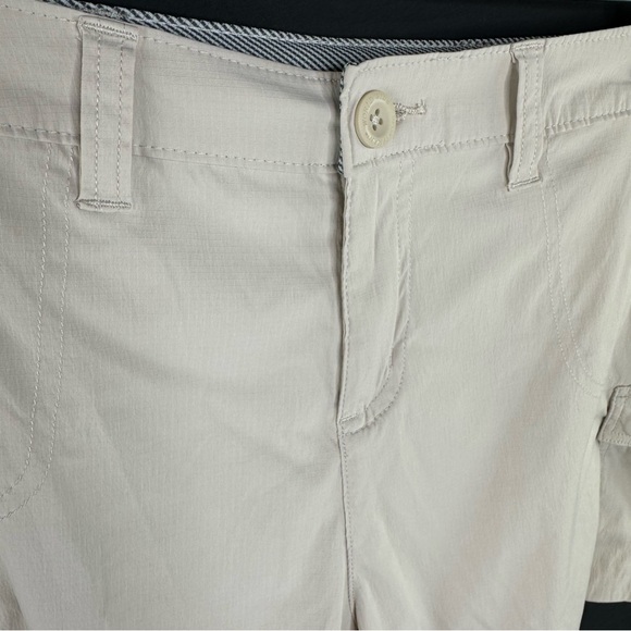 Bass Pro Shops Tan Cargo Shorts Classic Style World Wide Sportsman Fantastic! - Picture 3 of 7